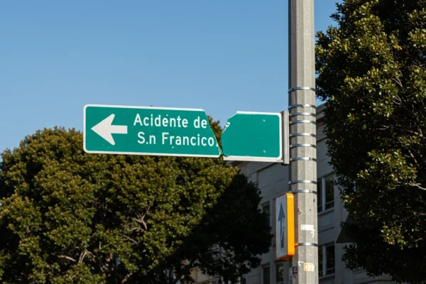 Accidente de bus en San Francisco: ¿Tus derechos en 2026?